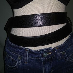 BRAND NEW. Black Leather Mens Belt. Size 48.
